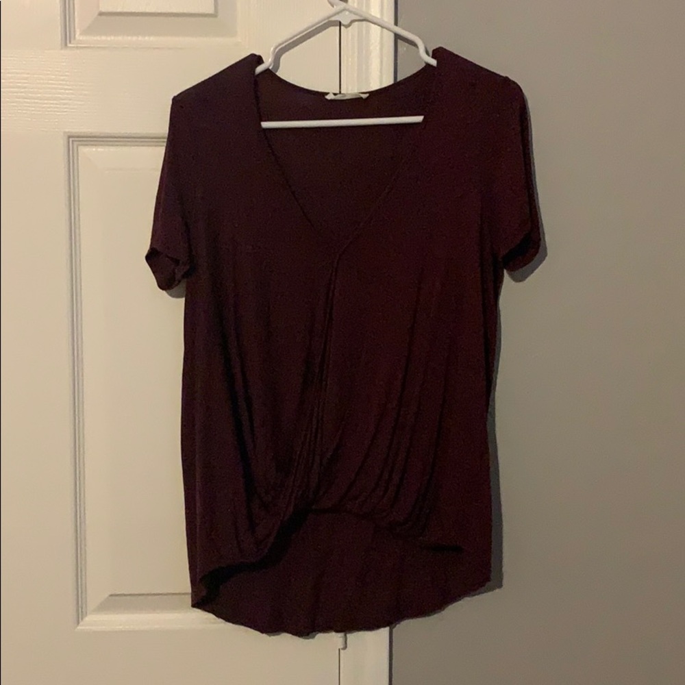 Maroon shirt sleeve top